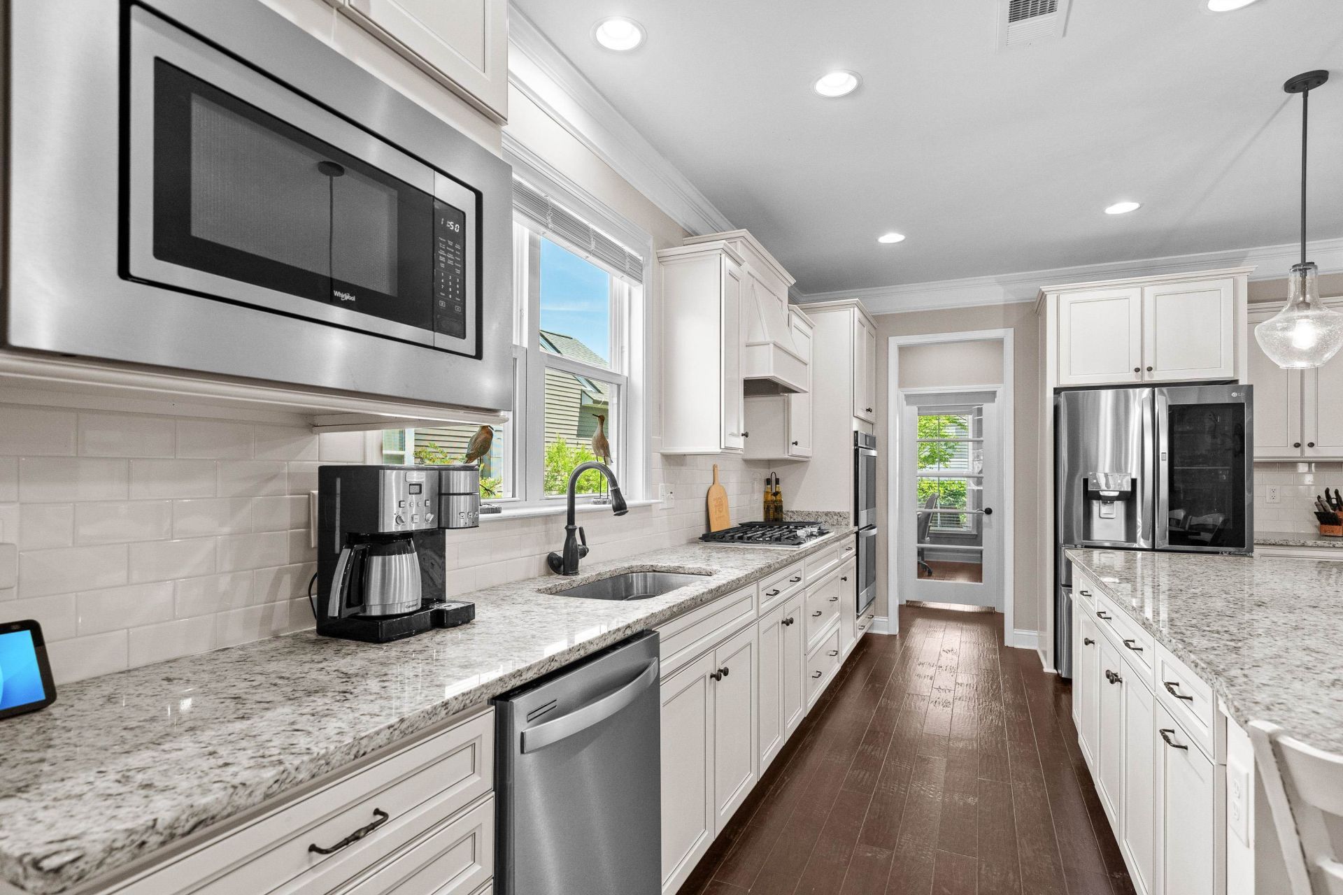 526 Carnaby Loop Photo 20