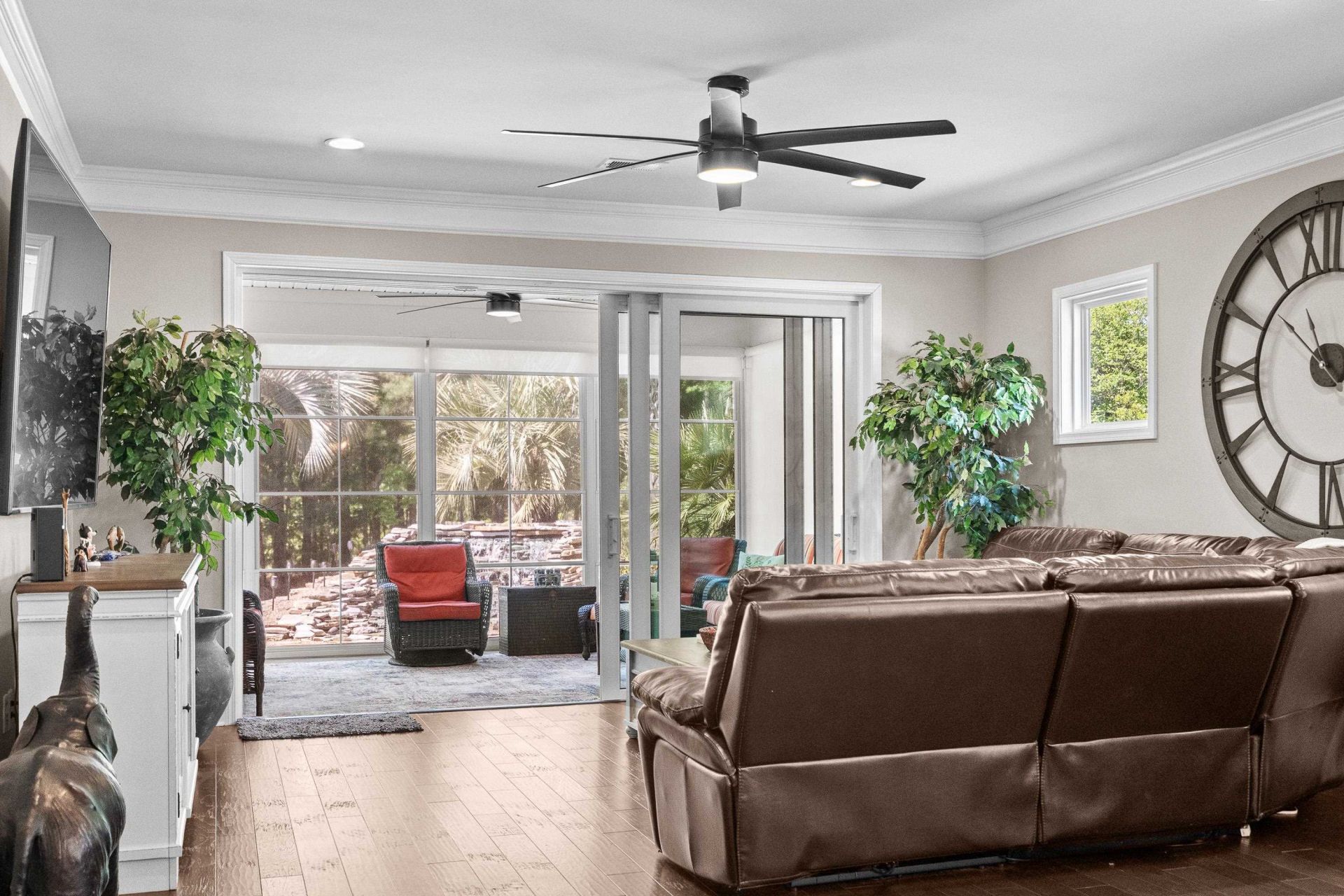 526 Carnaby Loop Photo 26