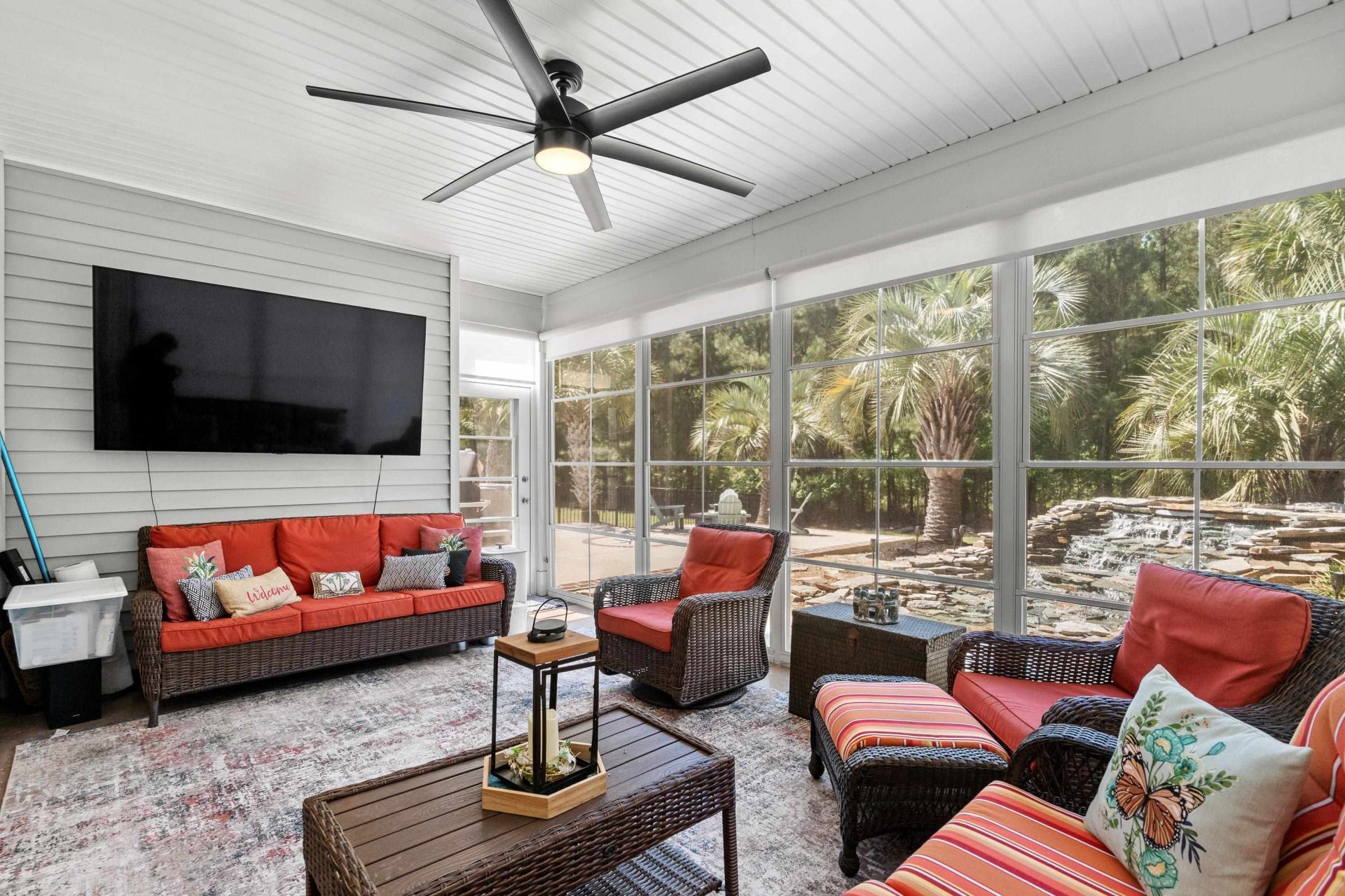 526 Carnaby Loop Photo 27