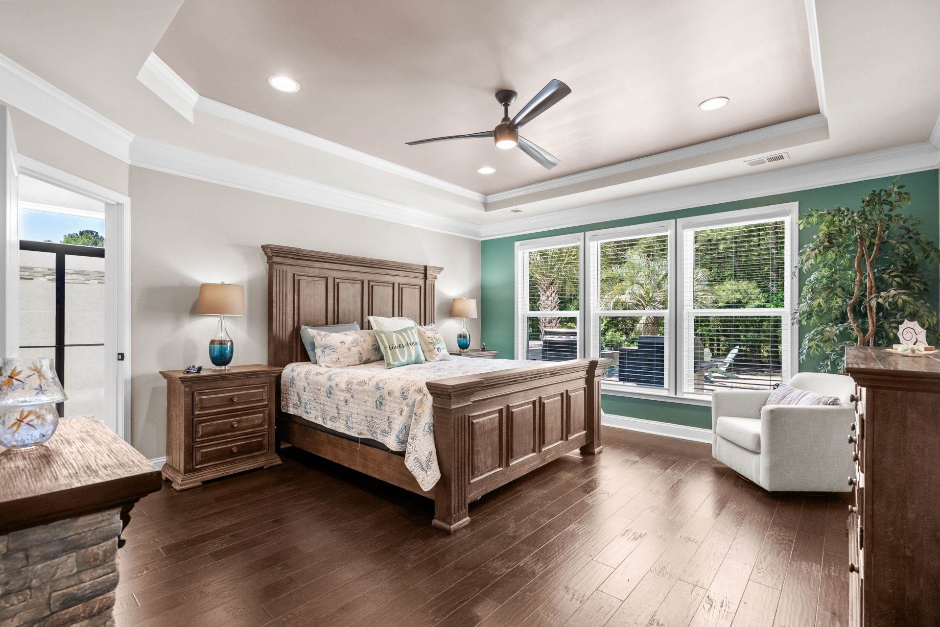 526 Carnaby Loop Photo 35