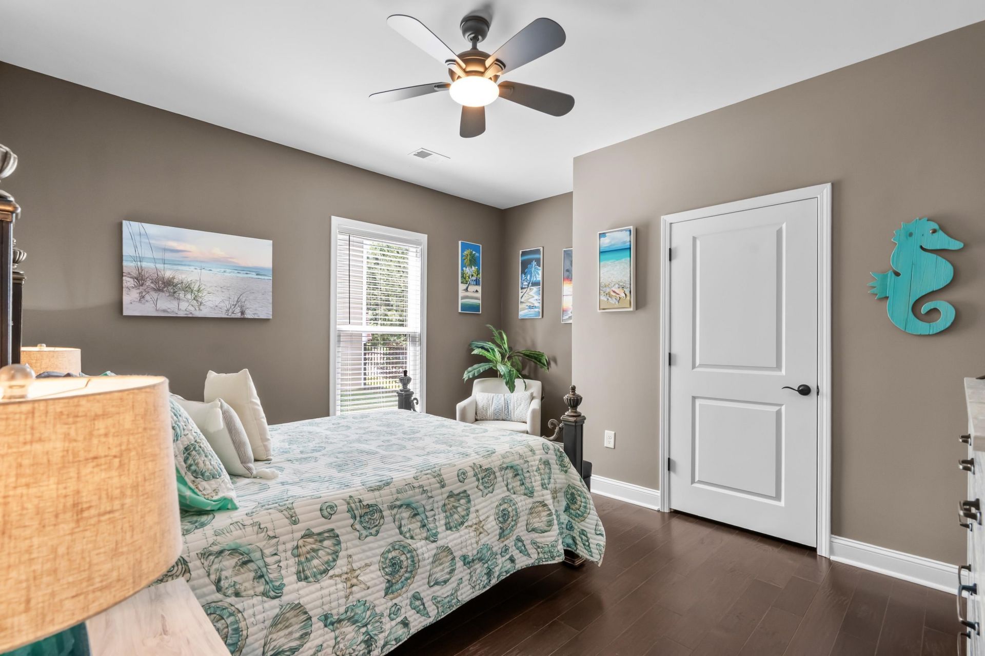 526 Carnaby Loop Photo 47
