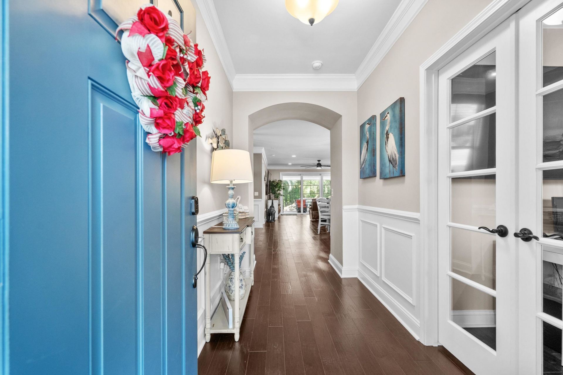 526 Carnaby Loop Photo 5