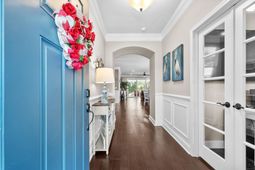 526 Carnaby Loop photo 4