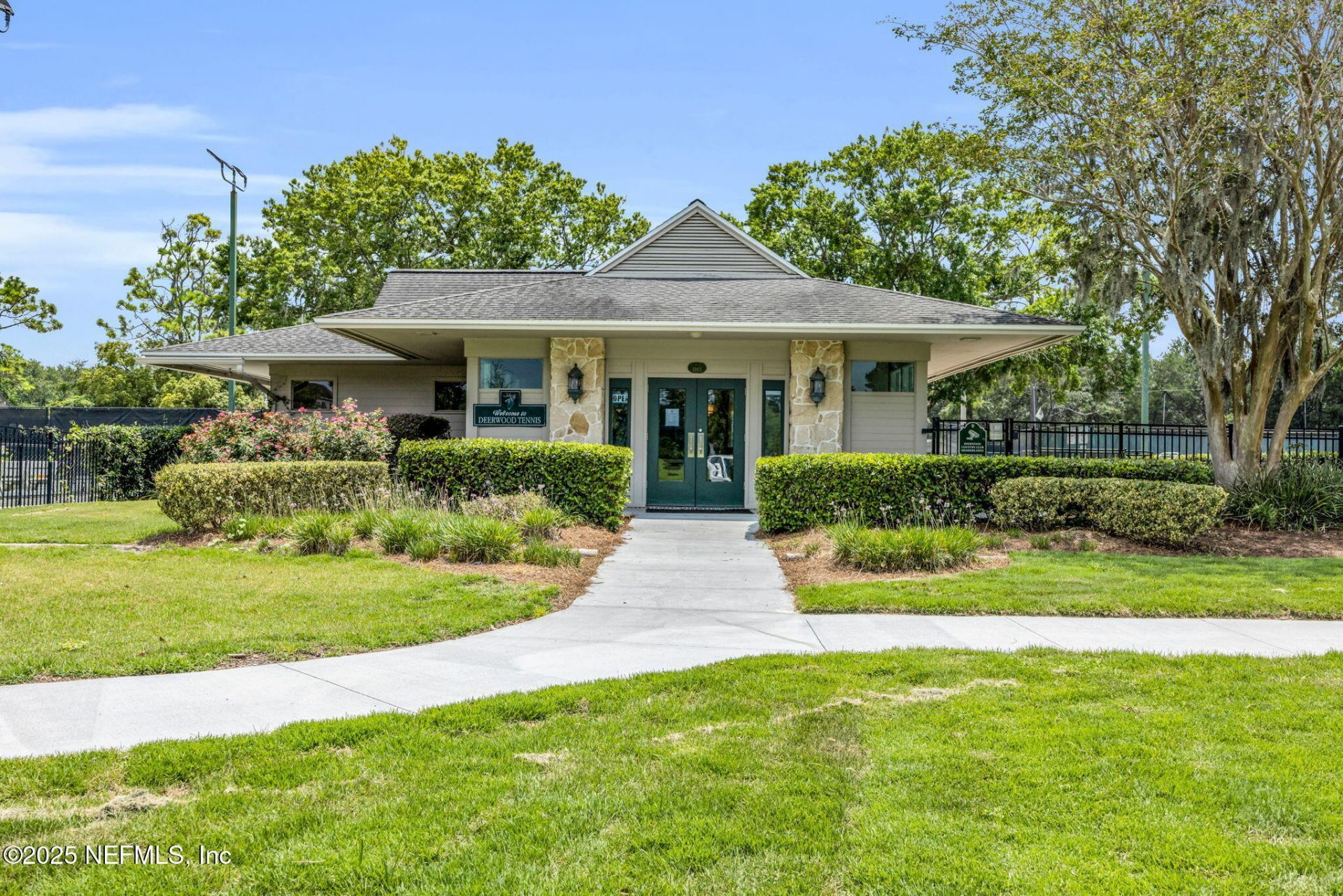 8227 Mar Del Plata Street E, Jacksonville, FL 32256 Photo