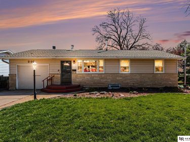 210 Greenwood Avenue, Seward, NE 68434
