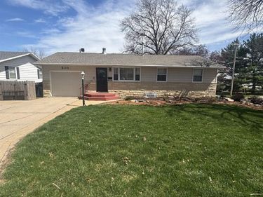 210 Greenwood Avenue, Seward, NE 68434