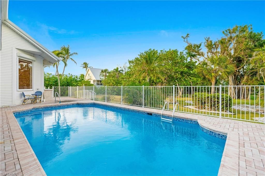 4090 W Gulf Dr, Sanibel, FL 33957 Photo