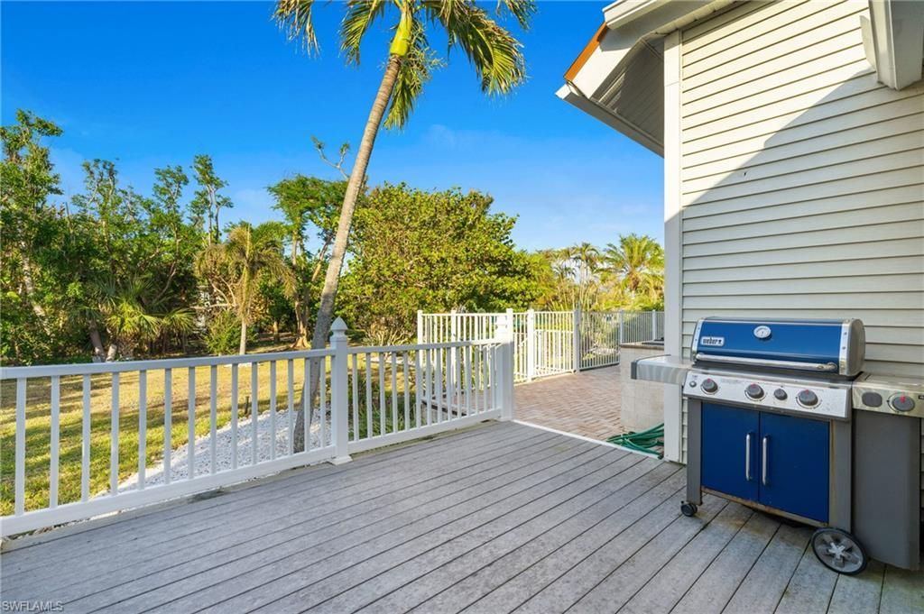 4090 W Gulf Dr, Sanibel, FL 33957 Photo