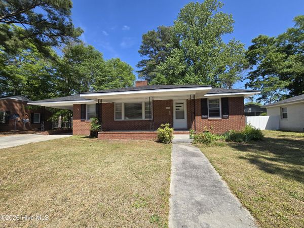 2202 Jefferson Drive, Greenville, NC 27858