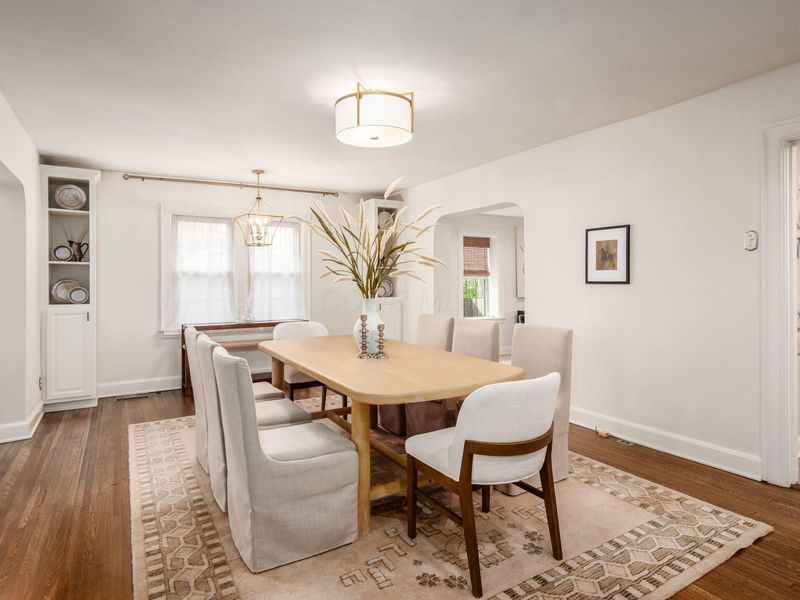 2629 E Broad Street, Columbus, OH 43209 Photo 11