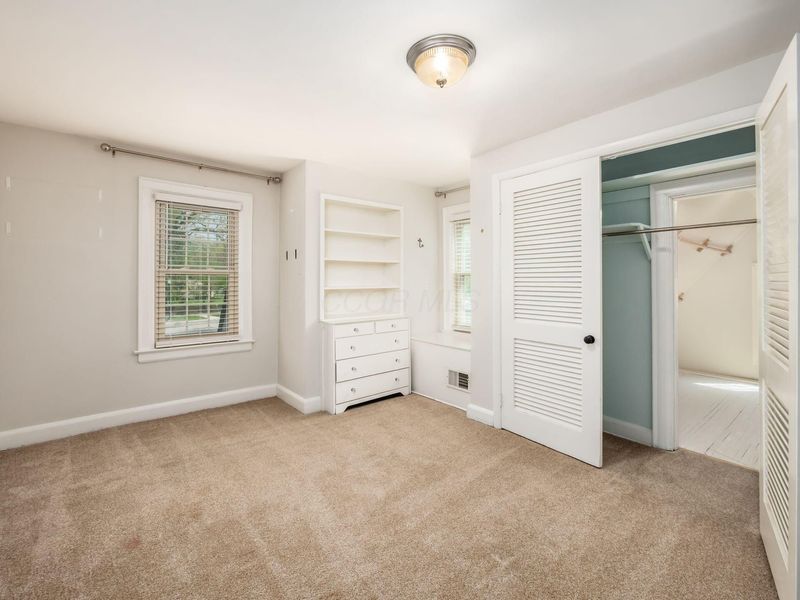 2629 E Broad Street, Columbus, OH 43209 Photo 24