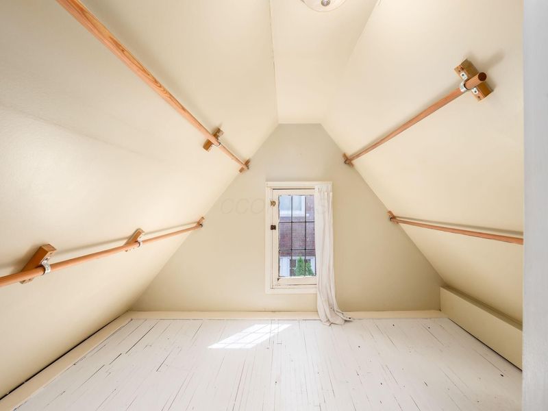 2629 E Broad Street, Columbus, OH 43209 Photo 25