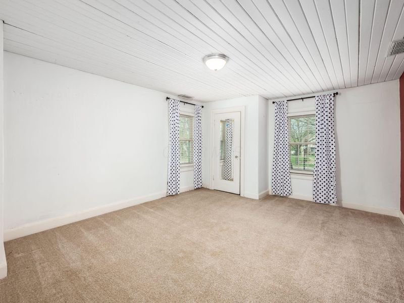 2629 E Broad Street, Columbus, OH 43209 Photo 27