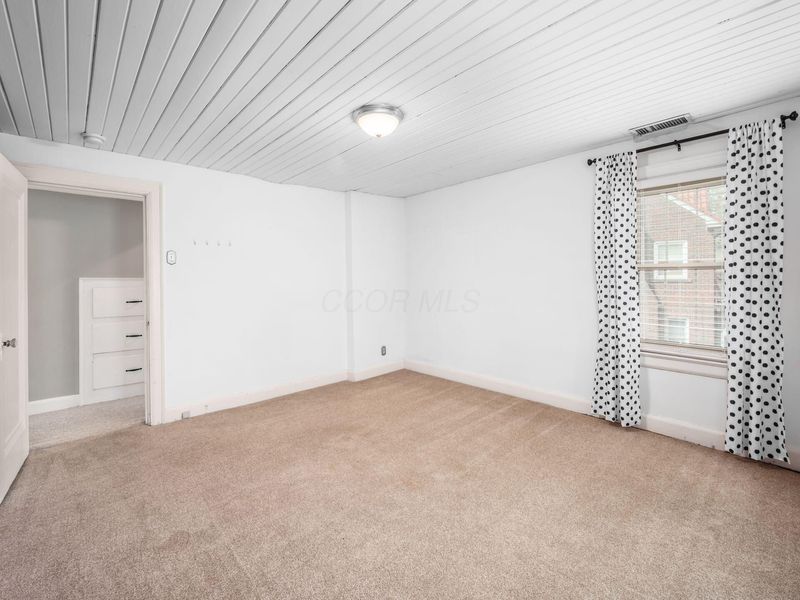 2629 E Broad Street, Columbus, OH 43209 Photo 29