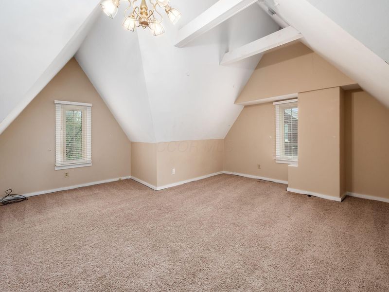 2629 E Broad Street, Columbus, OH 43209 Photo 33