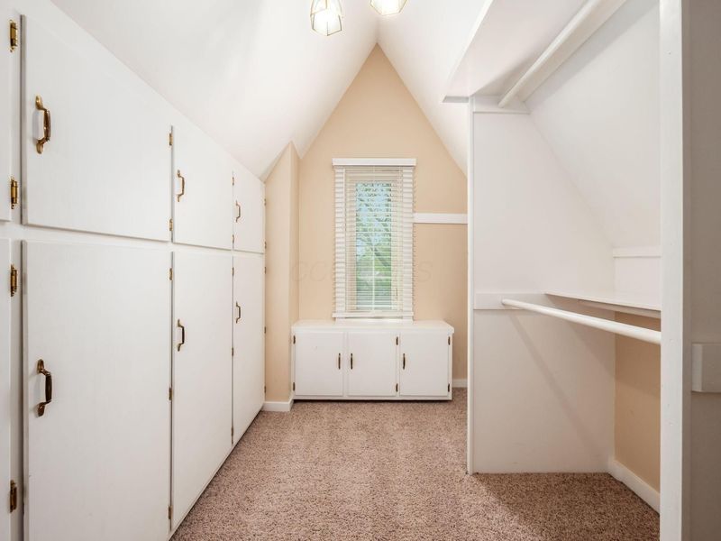 2629 E Broad Street, Columbus, OH 43209 Photo 34