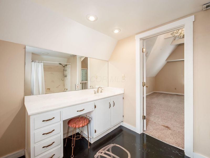 2629 E Broad Street, Columbus, OH 43209 Photo 37