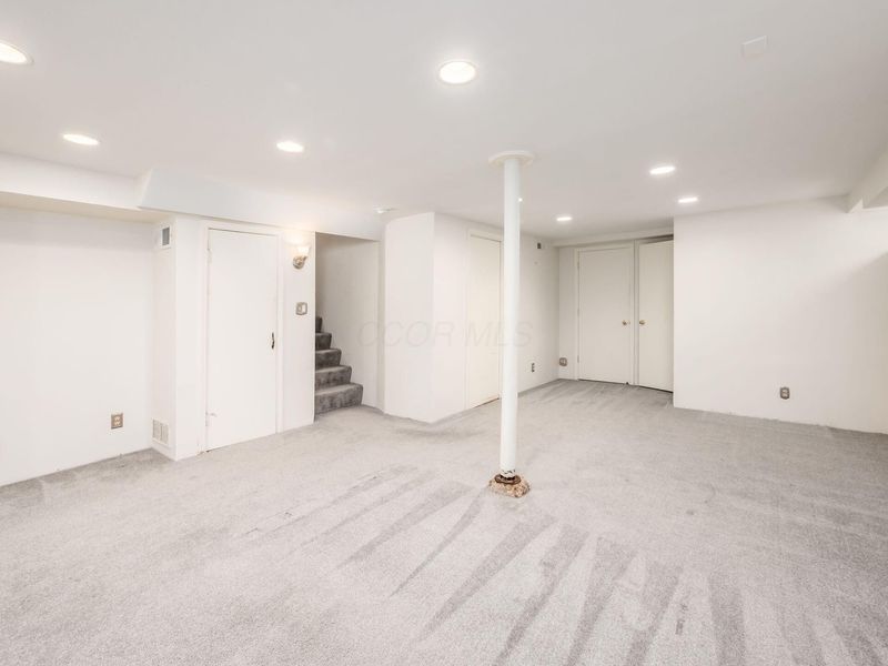 2629 E Broad Street, Columbus, OH 43209 Photo 39