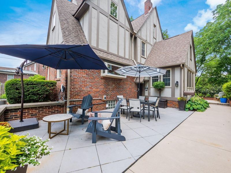 2629 E Broad Street, Columbus, OH 43209 Photo 44