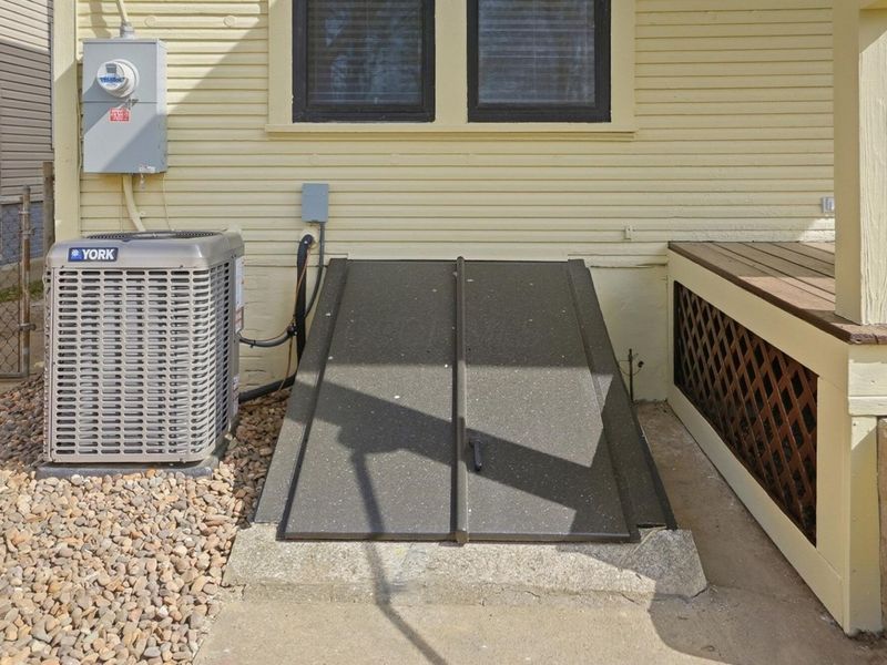667 E Columbus Street, Columbus, OH 43206 Photo 33