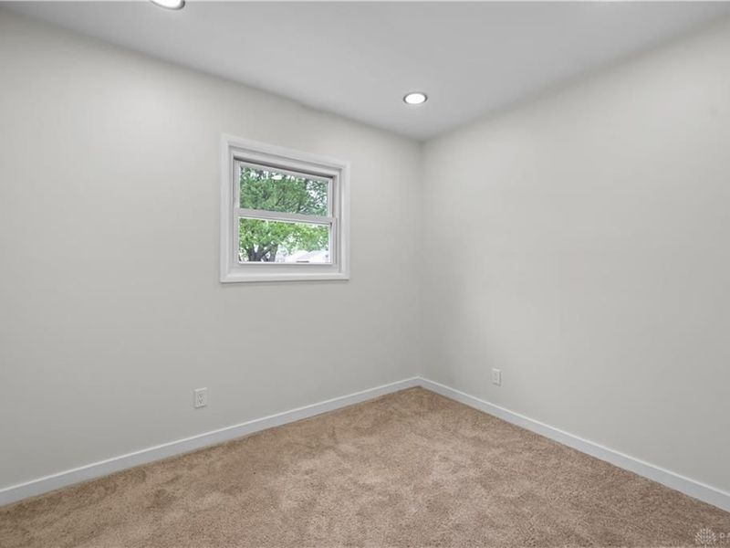 1636 Pence Place, Riverside, OH 45432 Photo 18