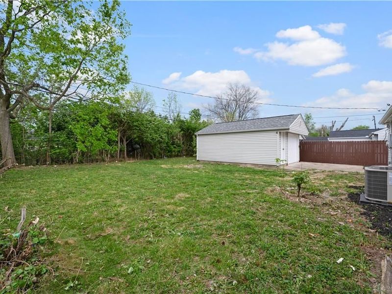 1636 Pence Place, Riverside, OH 45432 Photo 26