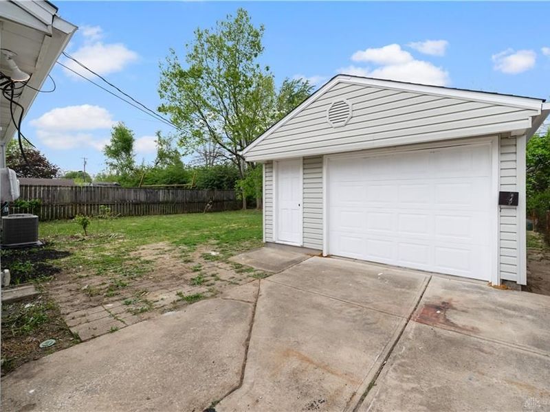 1636 Pence Place, Riverside, OH 45432 Photo 28