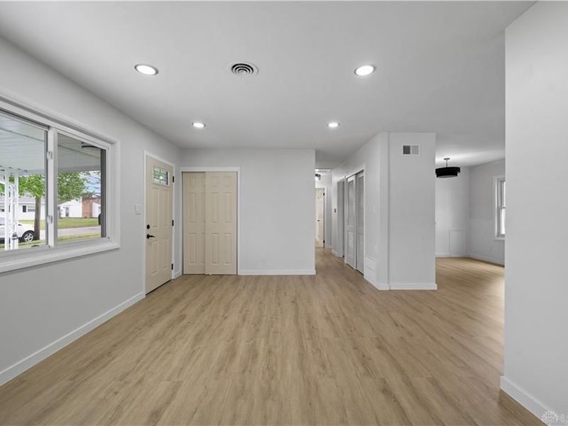 1636 Pence Place, Riverside, OH 45432 Photo 8