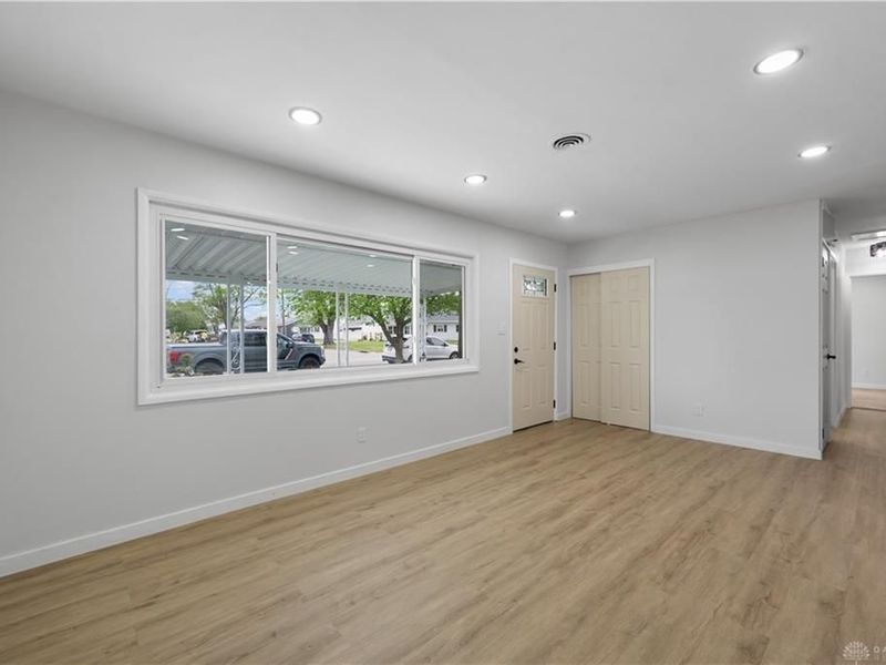 1636 Pence Place, Riverside, OH 45432 Photo 9