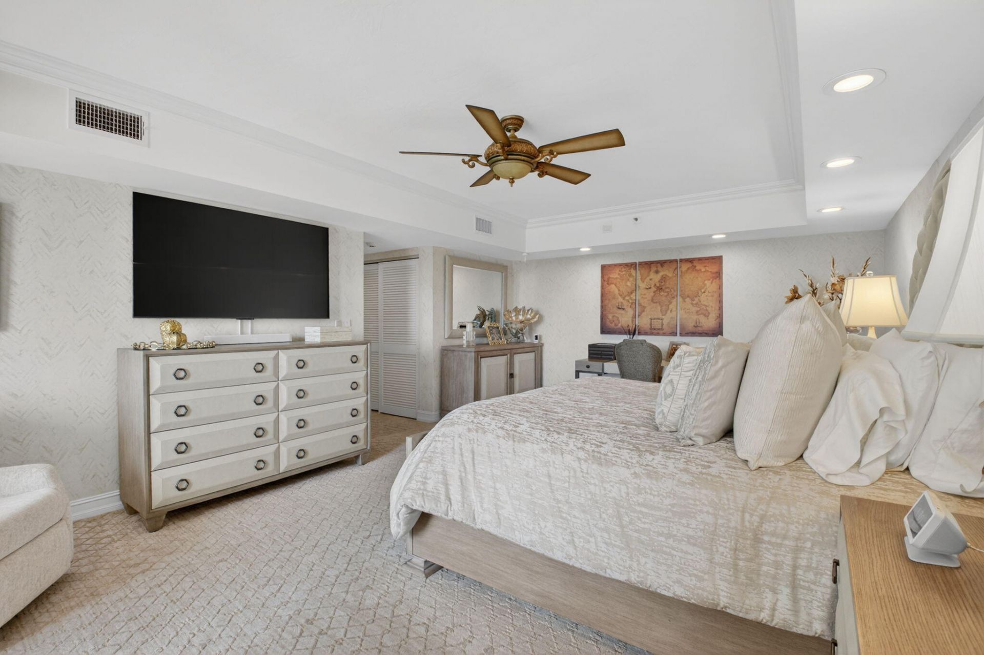 100 SE 5th Avenue, Unit Ph 7, Boca Raton, FL 33432 Photo