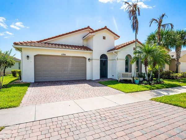 11784 SW Mountain Ash Circle SW, Port St. Lucie, FL 34987