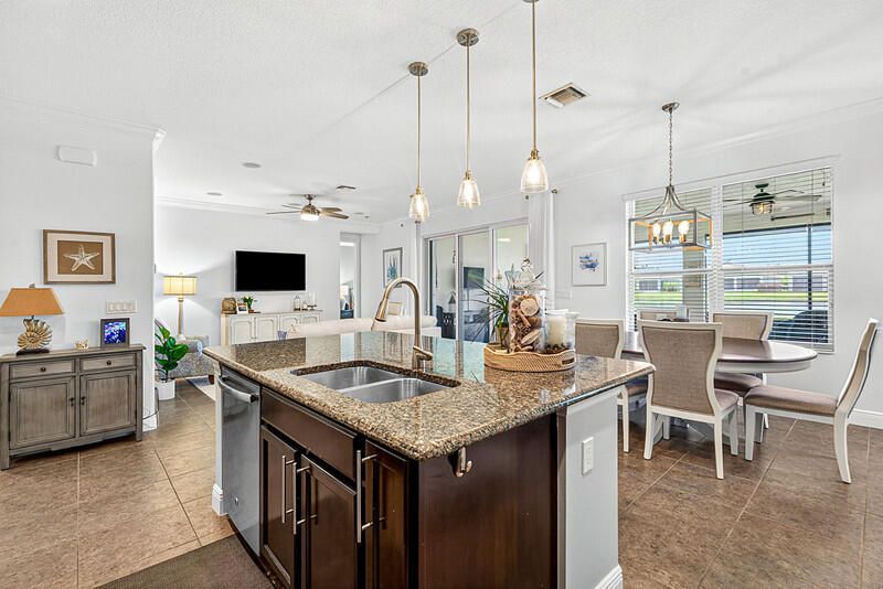 11784 SW Mountain Ash Circle Sw, Port Saint Lucie, FL 34987 Photo