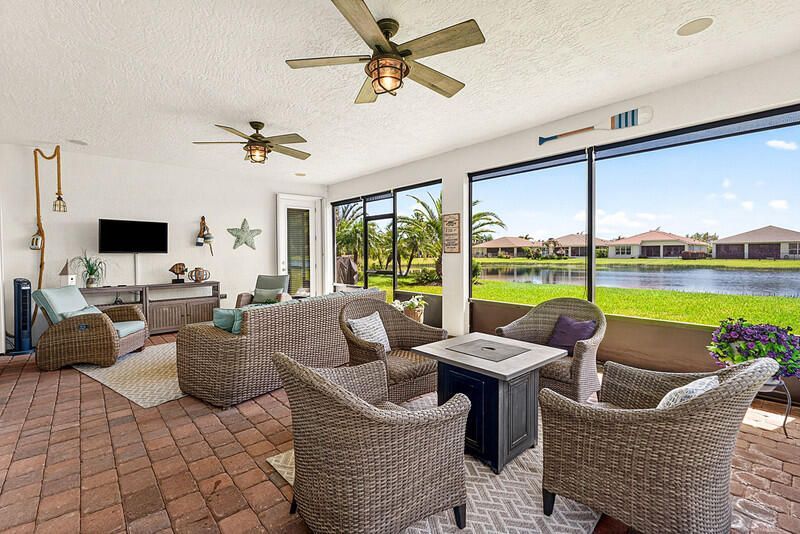 11784 SW Mountain Ash Circle Sw, Port Saint Lucie, FL 34987 Photo