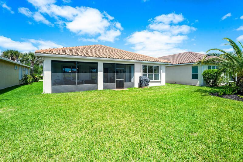 11784 SW Mountain Ash Circle Sw, Port Saint Lucie, FL 34987 Photo