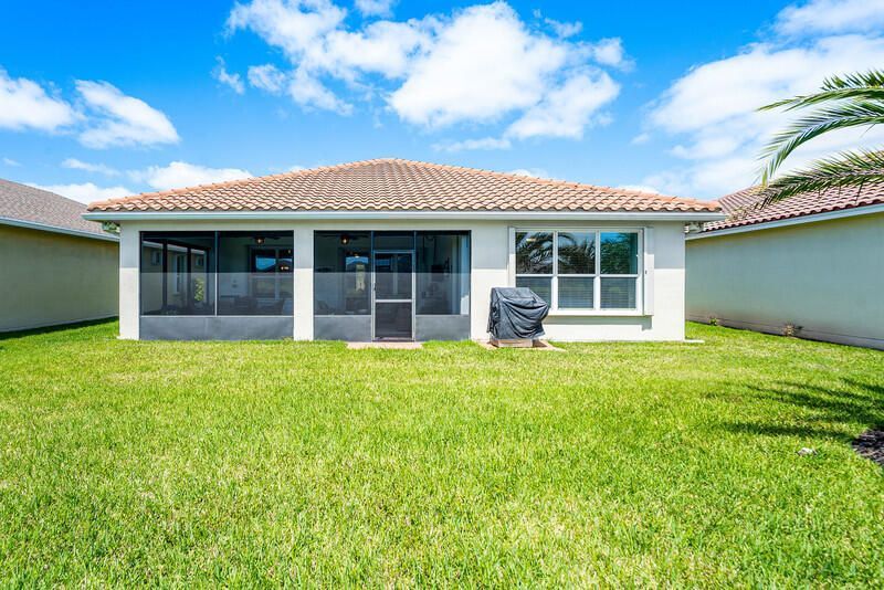 11784 SW Mountain Ash Circle Sw, Port Saint Lucie, FL 34987 Photo