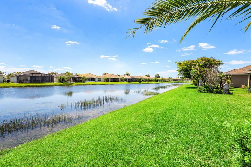 11784 SW Mountain Ash Circle Sw, Port Saint Lucie, FL 34987 Photo