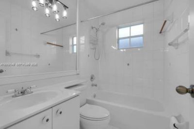 7503 W 34th Ln, Hialeah, FL 33018 Photo