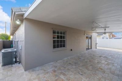 7503 W 34th Ln, Hialeah, FL 33018 Photo