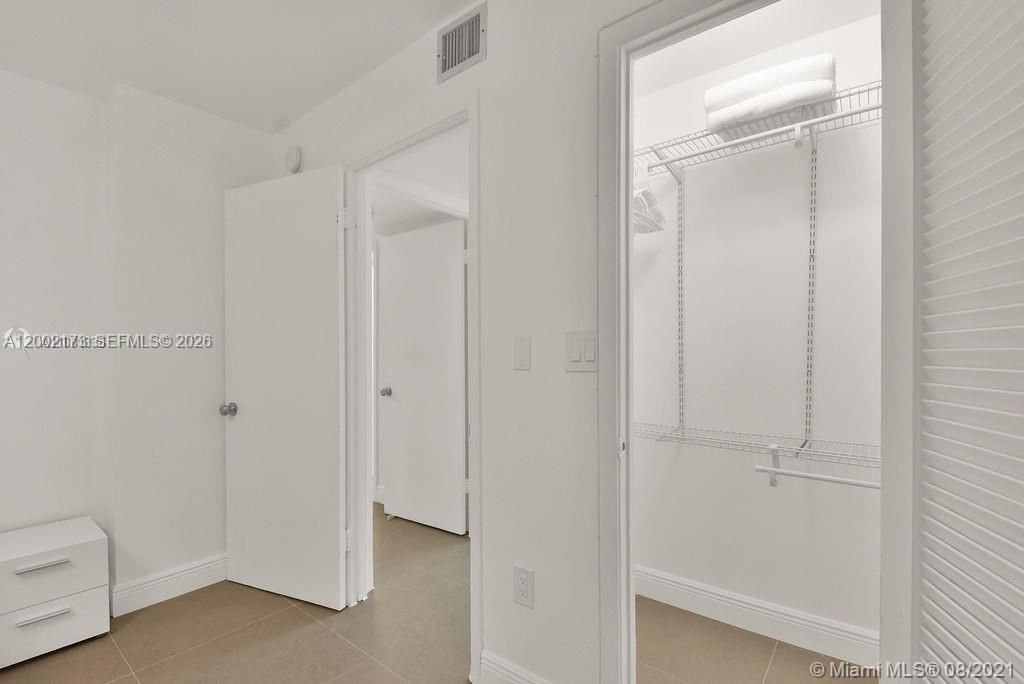 18041 Biscayne Blvd, Unit 801, Aventura, FL 33160 Photo