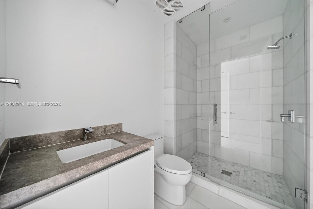 175 SE 25 Rd, Unit 2602, Miami, FL 33129 Photo