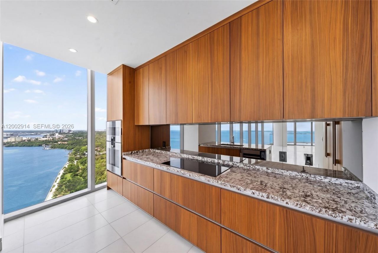 175 SE 25 Rd, Unit 2602, Miami, FL 33129 Photo