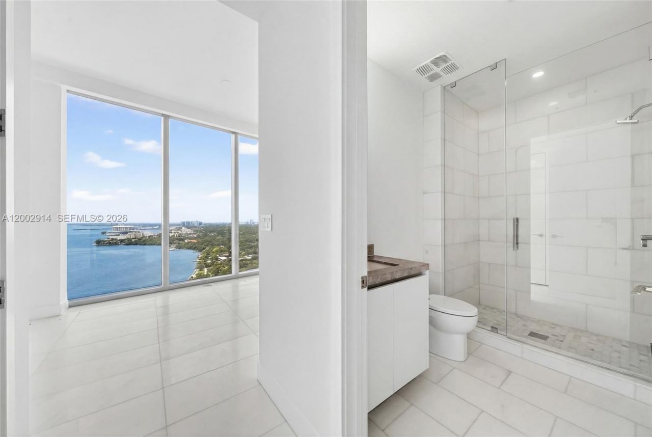 175 SE 25 Rd, Unit 2602, Miami, FL 33129 Photo