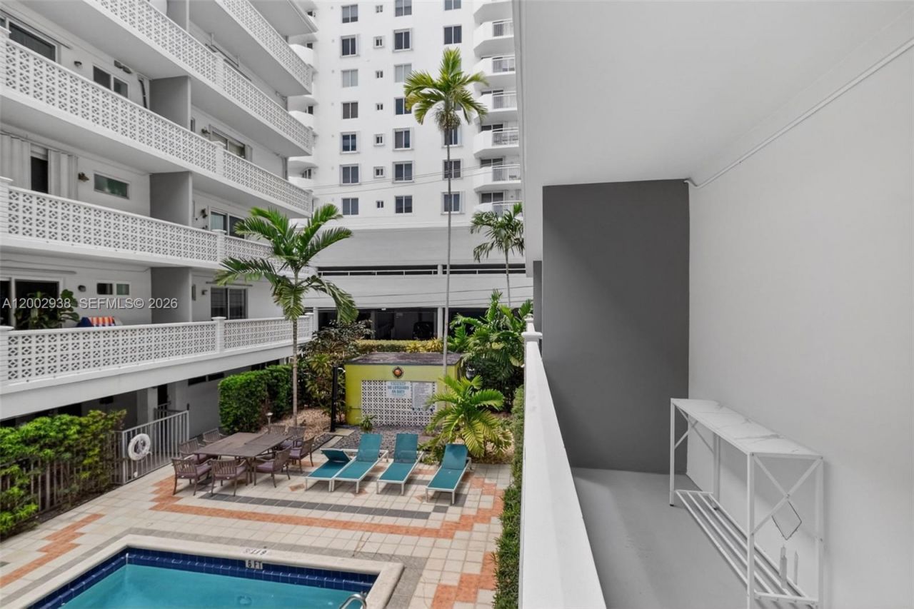 1620 West Ave, Unit 204, Miami Beach, FL 33139 Photo