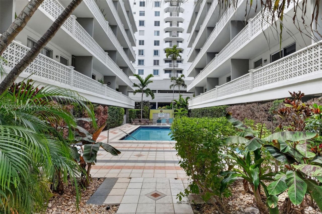 1620 West Ave, Unit 204, Miami Beach, FL 33139 Photo