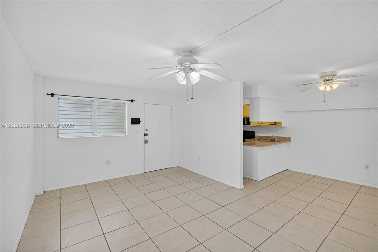 1620 West Ave, Unit 204, Miami Beach, FL 33139 Photo