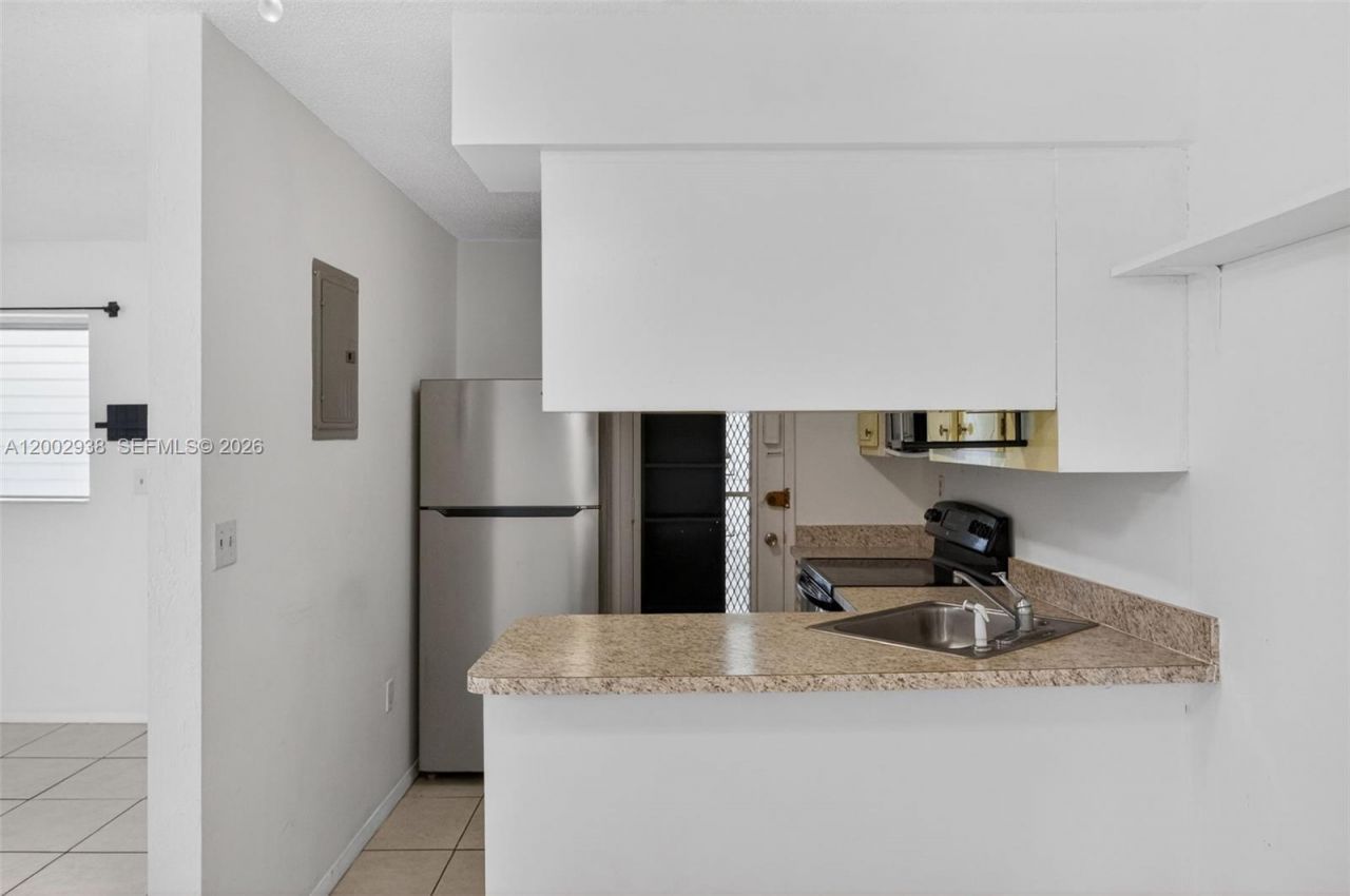 1620 West Ave, Unit 204, Miami Beach, FL 33139 Photo