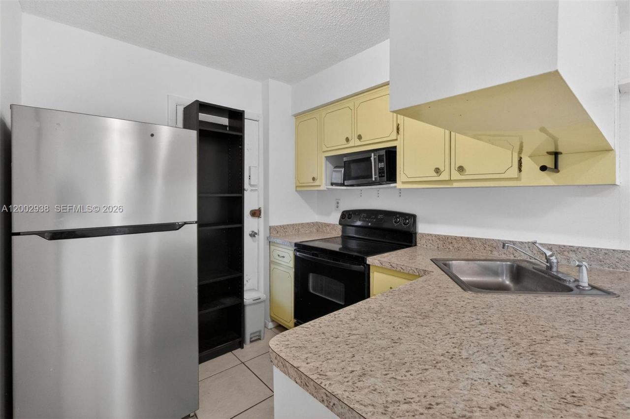 1620 West Ave, Unit 204, Miami Beach, FL 33139 Photo