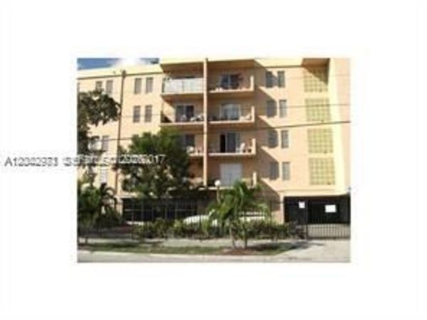 6950 W 6th Ave, Unit 511, Hialeah, FL 33014