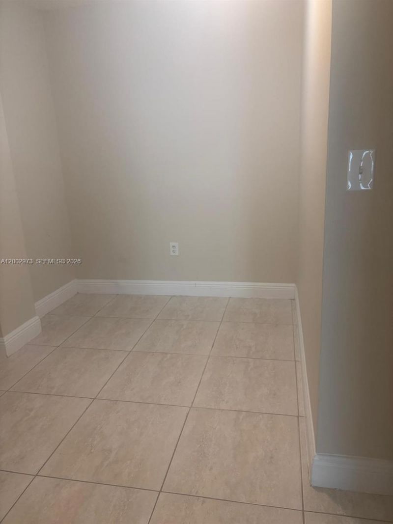 6950 W 6th Ave, Unit 511, Hialeah, FL 33014 Photo