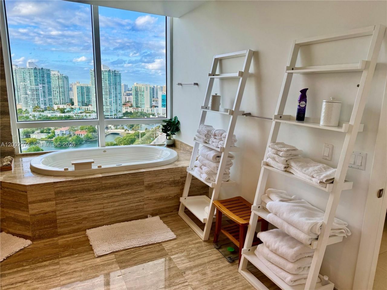 15901 Collins Ave, Unit 1804, Sunny Isles Beach, FL 33160 Photo